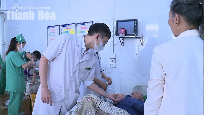 Bệnh nhân nhập viện cấp cứu tại Bệnh viện Đa khoa Medic Hải Tiến.