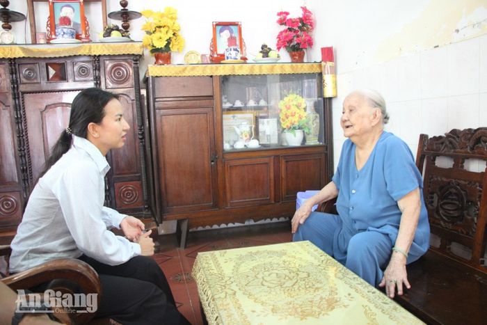 Mẹ Việt Nam Anh hùng Đặng Thị Liễu.
