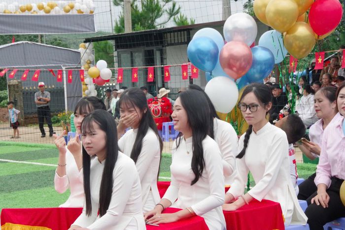 Đông đảo người dân Giáo xứ Hiệp Phát tham dự Lễ khánh thành