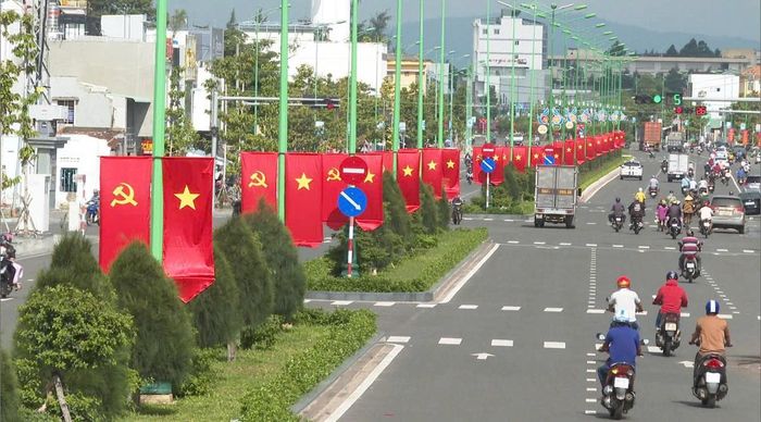 Đường phố rợp cờ mừng Quốc khánh
