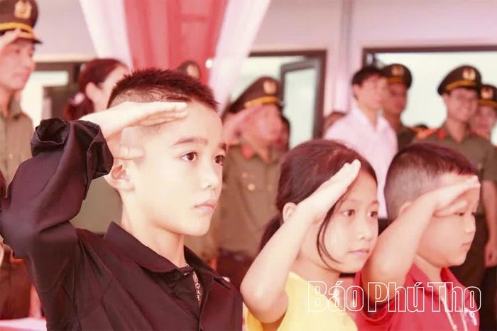 Tinh thần yêu nước, ý chí độc lập, tự do luôn được trao truyền cho các thế hệ gìn giữ.