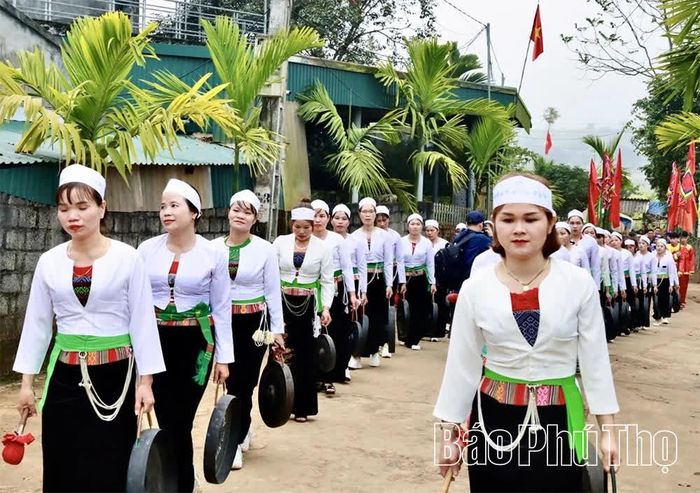 Cộng đồng Mường xã Mường Thàng còn lưu giữ nhiều nét văn hóa trong đời sống hàng ngày. 