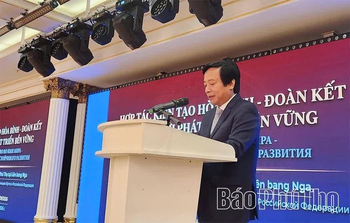 Đồng chí Phó Bí thư Tỉnh ủy Nguyễn Mạnh Sơn phát biểu tại hội nghị.