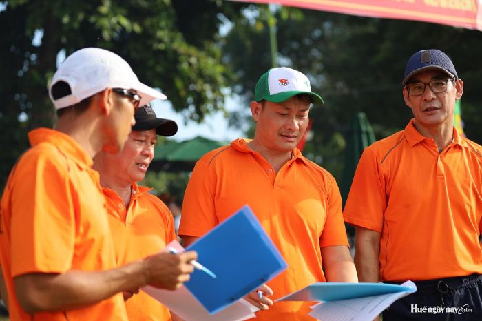  Tổ trọng tài làm việc nghiêm túc, bảo đảm tính công bằng của giải.
