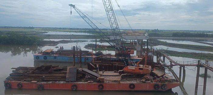 Cầu Rào Cái - một hạng mục quan trọng của dự án đường Xô Viết Nghệ Tĩnh dự kiến sẽ hoàn thiện trong năm nay.