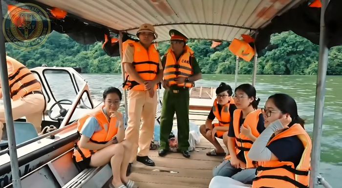 Phòng CSGT Công an tỉnh Bắc Ninh kiểm tra, bảo đảm ATGT đường thủy tại hồ Cấm Sơn.