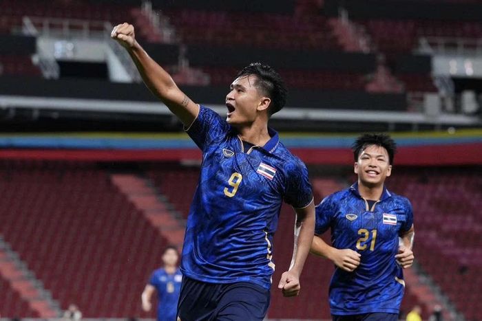 Yotsakorn Burapha không cùng tuyển Thái Lan dự FIFA ASEAN Cup 2026.