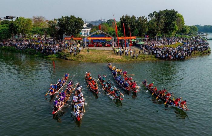 Đua ghe truyền thống là một trong những hoạt động đáng chú ý tại Huế trong ngày Quốc khánh 2/9. Ảnh: Cổng thông tin điện tử TP Huế.