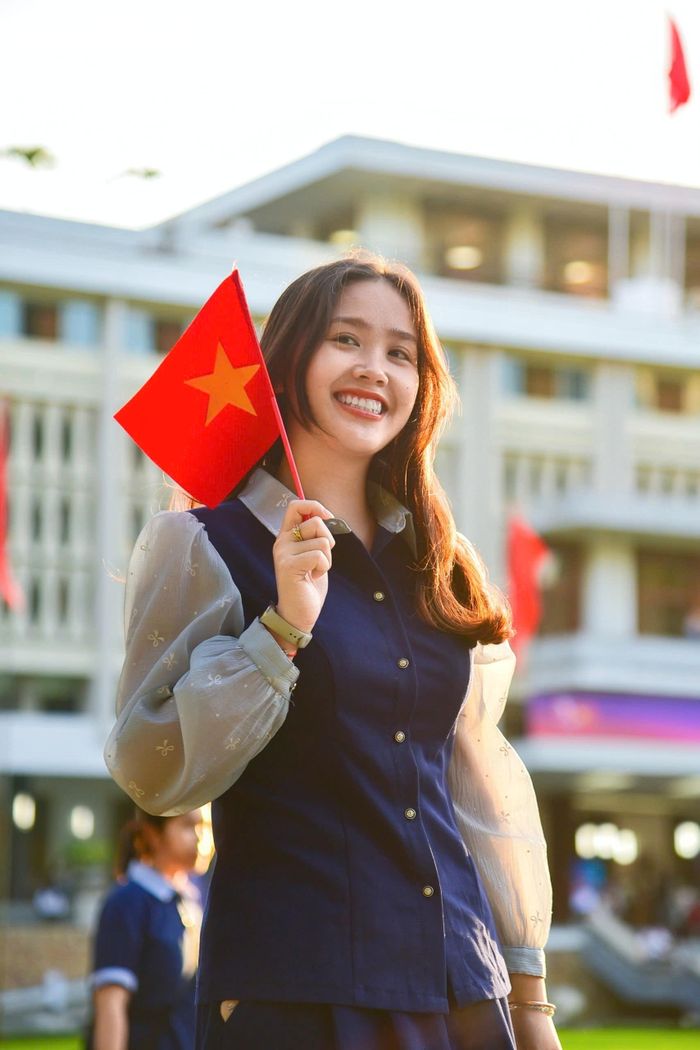 Cơ sở vật chất được rà soát, kiểm tra để sẵn sàng đáp ứng lượng khách trong những ngày cao điểm. Công tác vệ sinh môi trường, chăm sóc cảnh quan cũng được tăng cường nhằm bảo đảm chất lượng phục vụ, an toàn cho du khách, đồng thời gìn giữ cảnh quan và các công trình thuộc Di tích quốc gia đặc biệt Dinh Độc Lập.
