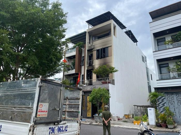 Ngọn lửa sau khi được dập tắt.