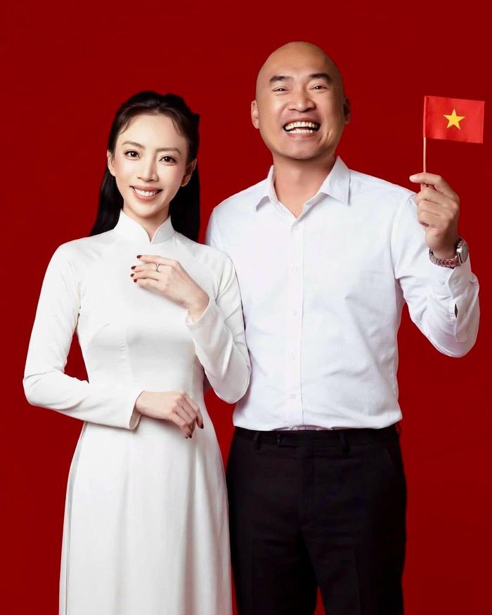 Vợ chồng Tiến Luật - Thu Trang chúc mừng ngày Quốc khánh Việt Nam 2/9: "81 năm đi qua nhưng công lao của các bậc cha anh đã hy sinh vì nền độc lập, tự do cho Tổ quốc sẽ mãi mãi được khắc ghi trong tim mỗi người con Việt Nam. Tiến Luật xin chúc tất cả mọi người sẽ có một kỳ lễ thật ấm áp và vui vẻ trong ngày Tết Độc Lập".