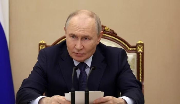 Ông Putin cũng nhắc lại tranh cãi liên quan sáng kiến ngũ cốc Biển Đen. Theo ông, thỏa thuận ban đầu nhằm ngăn chặn nguy cơ thiếu lương thực tại các nước đang phát triển, đặc biệt ở châu Phi.