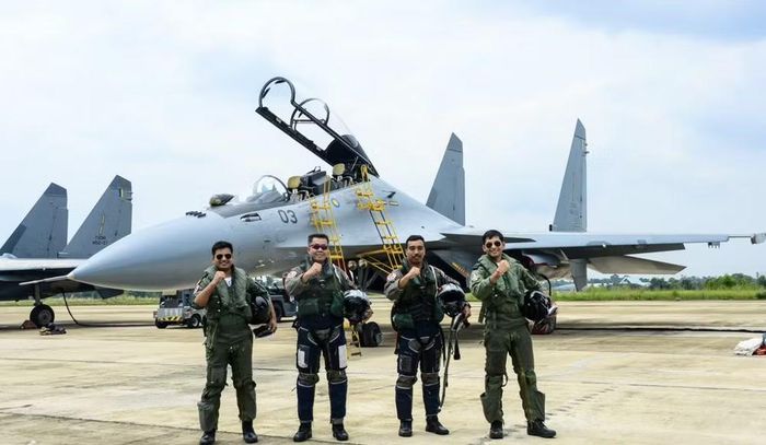 Điều này giúp máy bay duy trì khả năng cơ động cao, đồng thời cho phép Nga giữ lại một nền tảng đã được phát triển và kiểm chứng thay vì thiết kế lại từ đầu.