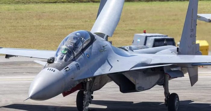 Như vậy, Su-30MKM trở thành một ví dụ khá điển hình về kiến trúc đa nguồn.