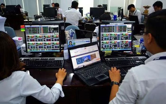 Chuyên gia kỳ vọng tình hình thanh khoản sẽ cải thiện trong các tháng cuối năm