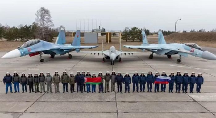 Điểm đáng chú ý là Su-30 không thành công vì nó phù hợp với tất cả mọi quốc gia, mà vì nó cho phép nhiều quốc gia lựa chọn một cấu hình phù hợp với ngân sách, nhiệm vụ và hệ thống quân sự của mình.