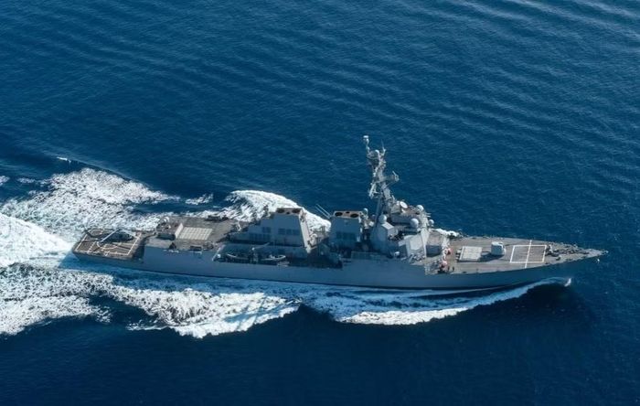 Sau lễ đưa vào biên chế, USS Ted Stevens dự kiến đóng quân tại Căn cứ Hải quân Norfolk, Virginia. Con tàu được đặt theo tên cố Thượng nghị sĩ Alaska Ted Stevens, người từng phục vụ trong Không quân Lục quân Mỹ trong Thế chiến II và có nhiều năm ủng hộ các chương trình quốc phòng.