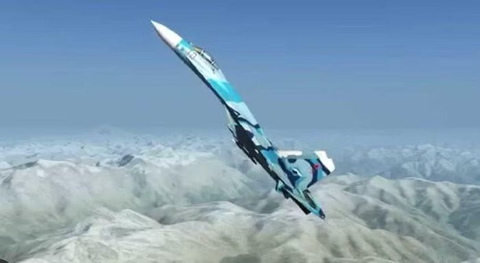 Hình ảnh Su-27 gần như dựng đứng trên bầu trời nhanh chóng trở thành biểu tượng cho khả năng cơ động của dòng Flanker.
