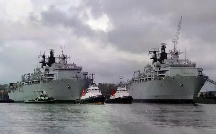 Các đặc điểm kỹ thuật chính của tàu đổ bộ HMS Bulwark bao gồm Lượng giãn nước đầy tải 19.560 tấn; Chiều dài 176 m; Chiều rộng 28,9 m; Mớn nước 7,1 m; Tốc độ tối đa 18 hải lý/h (khoảng 33 km/h); Tầm hoạt động khoảng 8.000 hải lý (14.800 km)