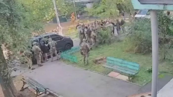 Ông Kaplunov tới Kiev để tham dự các hoạt động kỷ niệm Ngày Độc lập Ukraine 24/8. Ngày 1/9, RVC thông báo trên Telegram rằng ông đã bị "những người không rõ danh tính bắt cóc ngay tại sân nhà" và kêu gọi các cơ quan an ninh, tình báo hỗ trợ.