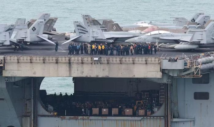 USS Abraham Lincoln rời quân cảng San Diego hồi tháng 11/2025 để triển khai tại Thái Bình Dương.