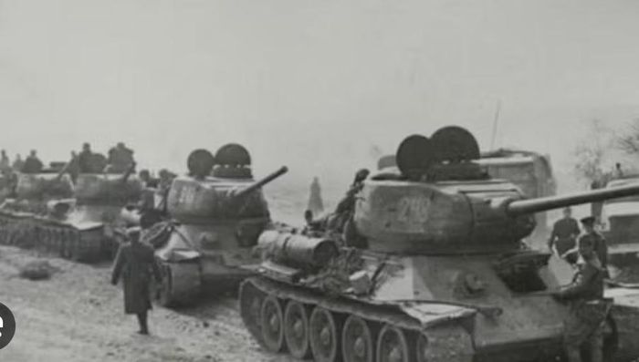 Điều này khiến vai trò của T-34 thay đổi. Trong giai đoạn đầu, T-34-85 là một trong những công cụ quan trọng giúp lực lượng Triều Tiên tiến công nhanh chóng.