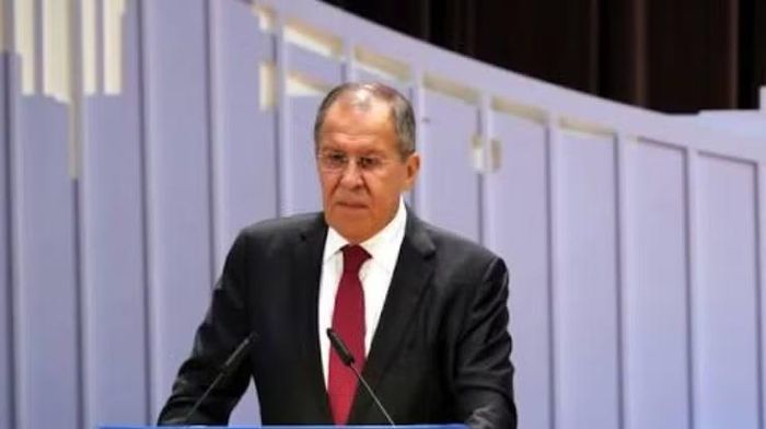 Ông Lavrov đề cập tuyên bố gần đây của Tổng thống Zelensky rằng, hàng không dân dụng Nga nên dừng hoạt động tại những khu vực có UAV Ukraine.