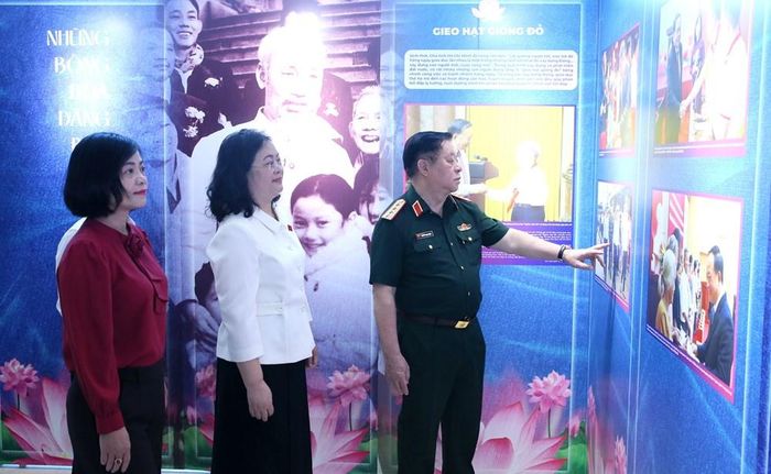 Những tấm gương là minh chứng sinh động cho sức sống bền bỉ của tư tưởng, đạo đức, phong cách Hồ Chí Minh trong thực tiễn