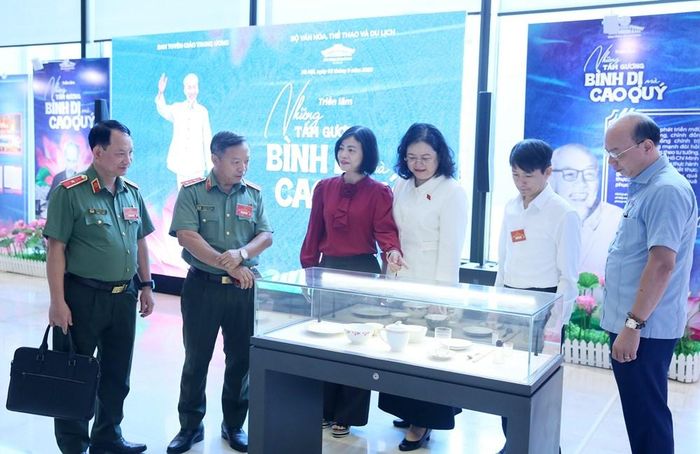 Hội nghị toàn quốc nghiên cứu, học tập, quán triệt và triển khai thực hiện một số Nghị quyết, Chỉ thị của Bộ Chính trị nhằm cụ thể hóa thành chương trình, kế hoạch hành động sát thực tiễn, khả thi, hiệu quả; góp phần nâng cao trách nhiệm của cấp ủy, tổ chức Đảng, người đứng đầu trong tổ chức thực hiện; bảo đảm các Nghị quyết, Chỉ thị và Chuyên đề toàn khóa được triển khai đồng bộ, thông suốt từ Trung ương đến cơ sở; tạo sự thống nhất, đồng thuận, củng cố niềm tin, khơi dậy quyết tâm chính trị và tinh thần đổi mới, sáng tạo trong toàn Đảng, toàn dân, toàn quân, thực hiện thắng lợi các mục tiêu, nhiệm vụ cách mạng trong giai đoạn mới