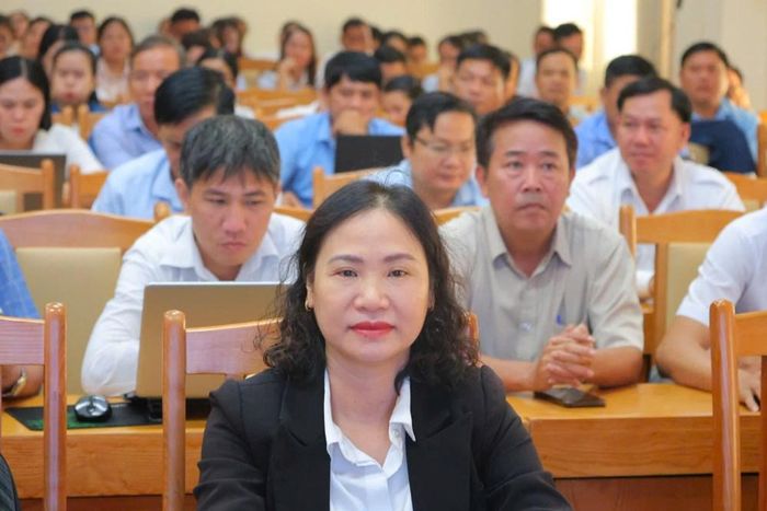 Các học viên cập nhật những chủ trương, chính sách mới về công tác văn hóa cơ sở