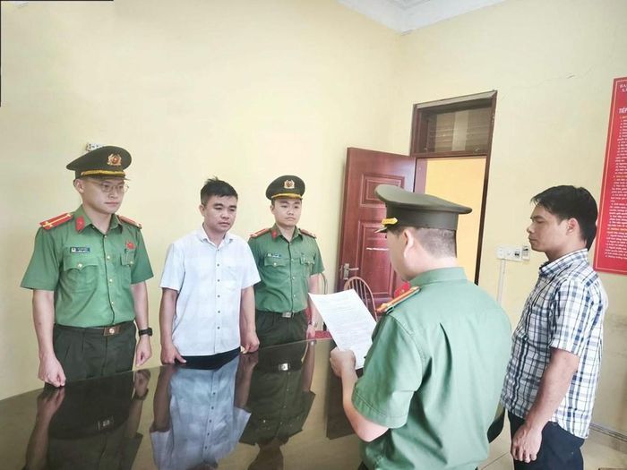 Khởi tố đối tượng lạm quyền trong khi thi hành công vụ. Ảnh: Công an tỉnh Tuyên Quang
