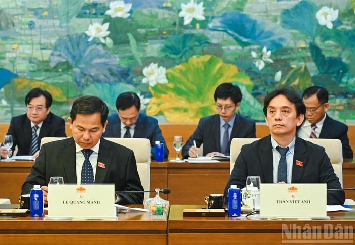 Các đại biểu Việt Nam dự cuộc tiếp. (Ảnh: DUY LINH)
