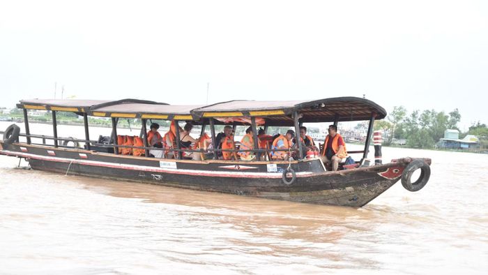 Du lịch sông nước là nét đặc trưng của tỉnh Đồng Tháp.
