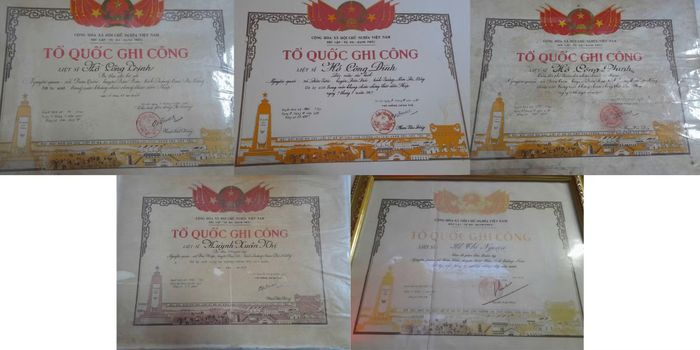 Năm tấm Bằng Tổ quốc ghi công mang năm tên: Hồ Công Trịnh, Hồ Công Đình, Hồ Công Chinh, Huỳnh Xuân Nhị và Hồ Thị Ngoạn.