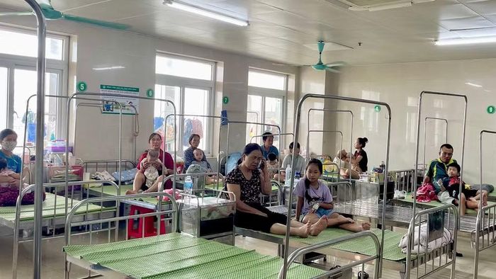 Với phương châm chủ động phòng ngừa, ngành Y tế Ninh Bình tăng cường giám sát, kiểm soát các bệnh truyền nhiễm ngay từ cơ sở. (Ảnh: YẾN TRINH)