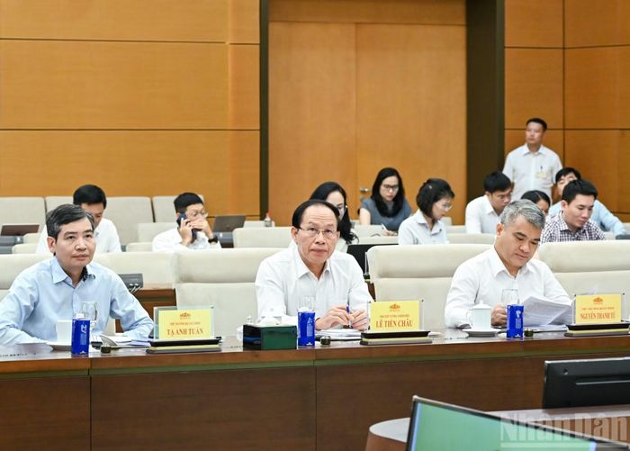 Phó Thủ tướng Chính phủ Lê Tiến Châu và các thành viên Chính phủ dự phiên họp. (Ảnh: DUY LINH)