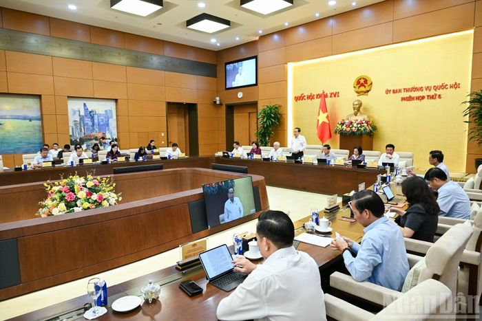 Quang cảnh khai mạc Phiên họp thứ 6 Ủy ban Thường vụ Quốc hội. (Ảnh: DUY LINH)