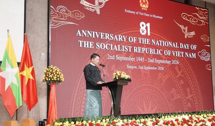 Thay mặt Chính phủ Myanmar, Bộ trưởng Nông nghiệp, Chăn nuôi và Thủy lợi Myanmar U Min Naung gửi lời chúc mừng nồng nhiệt tới Chính phủ và nhân dân Việt Nam nhân dịp kỷ niệm 81 năm Quốc khánh. (Ảnh: Đại sứ quán Việt Nam tại Myanmar cung cấp)