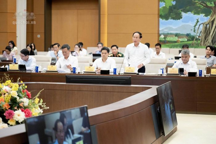 Phó thủ tướng Chính phủ Lê Tiến Châu phát biểu tại phiên họp. 