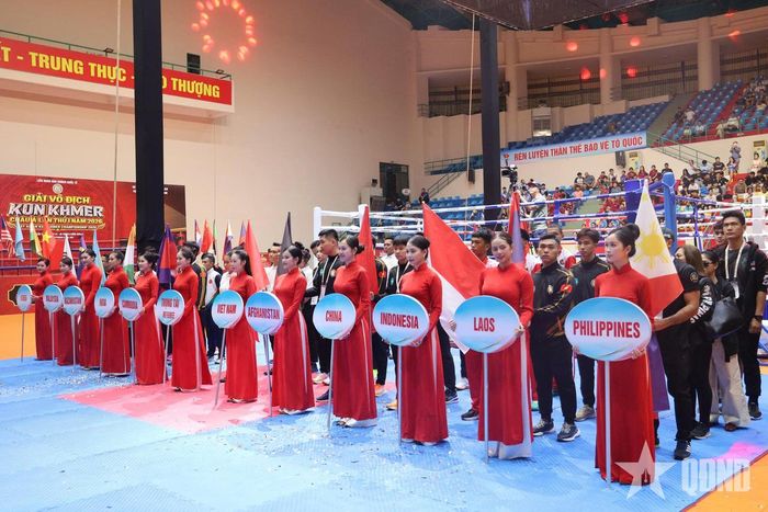 Giải đấu quy tụ 236 huấn luyện viên, vận động viên đến từ 11 quốc gia, tranh tài ở 70 bộ huy chương. 