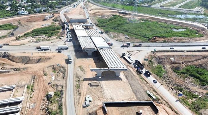 Thi công hạng mục cầu vượt trên QL14B thuộc Dự án Nút giao QL14B với cao tốc Đà Nẵng – Quảng Ngãi.