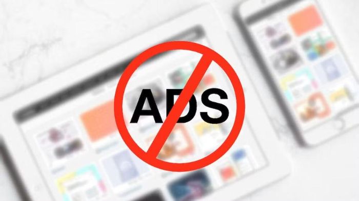 Phần lớn người dùng Apple cho rằng hãng không nên "hạ thấp" hình tượng, cần rời khỏi lĩnh vực quảng cáo trên ứng dụng chính chủ.