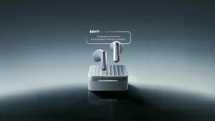 Plaud One giới thiệu tai nghe đầu tiên gắn eSIM để trò chuyện với AI.