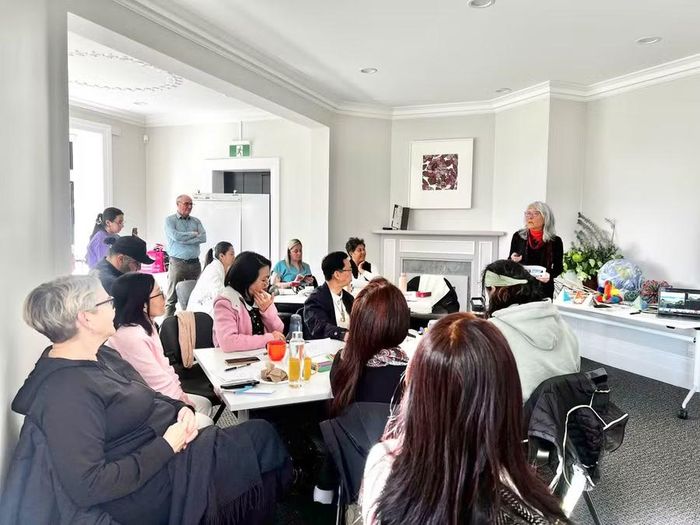 Hoạt động học tập và giao lưu văn hoá giữa TetraConnect và cộng đồng TetraMap Quốc tế cùng hai nhà sáng lập Yoshimi và Jon Brett.