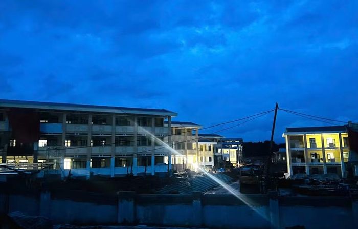 7 trường nội trú liên cấp biên giới thi công ngày đêm để đảm bảo các điều kiện dạy học.
