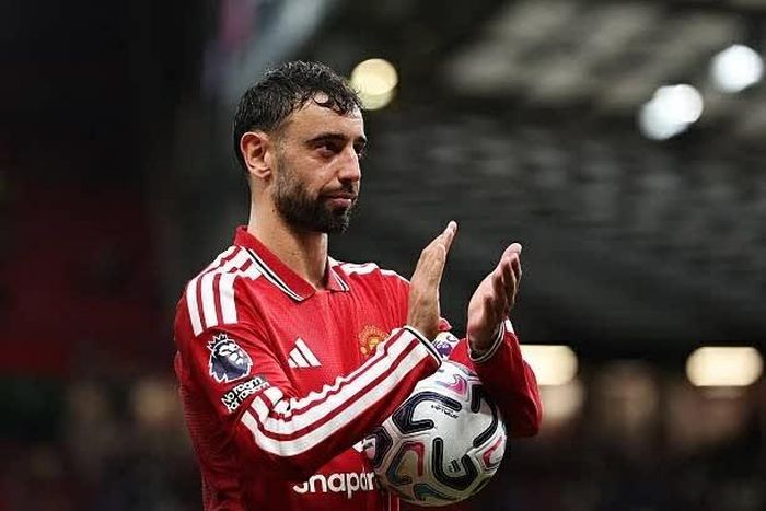 Tiền vệ Bruno Fernandes giành 2 danh hiệu cá nhân ở Ngoại hạng Anh 2026/27. (Nguồn: GettyImages)