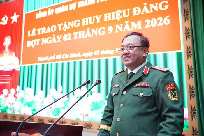 Thiếu tướng Nguyễn Thành Trung phát biểu tại buổi lễ. Ảnh: Bộ Tư lệnh TPHCM