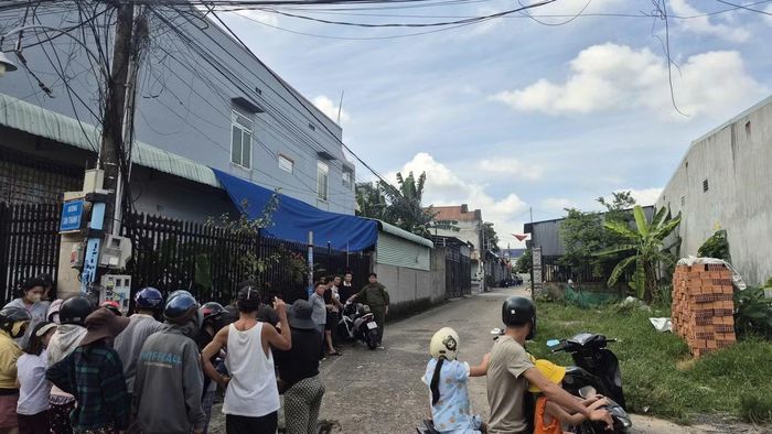 Người dân xung quanh khu vực hoang mang trước vụ thảm sát xảy ra tại xã Bình Minh ngày 3/9
