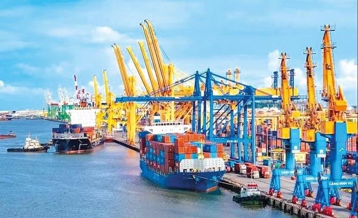 Xuất nhập khẩu hàng hóa 8 tháng năm 2026 đạt kỷ lục 770 tỷ USD. Ảnh minh họa.