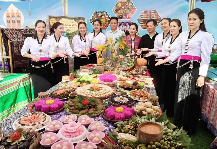 Nổi bật, là Tuần Văn hóa - Du lịch Mộc Châu năm 2026 diễn ra phong phú, hấp dẫn.